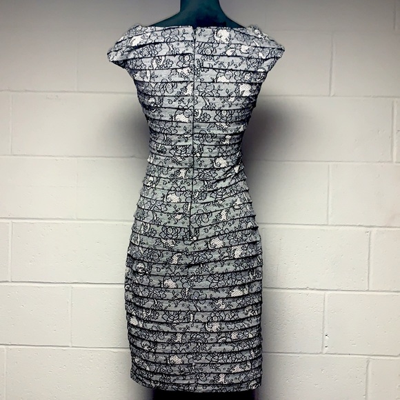 Beautiful Black & White floral dress - Picture 3 of 5